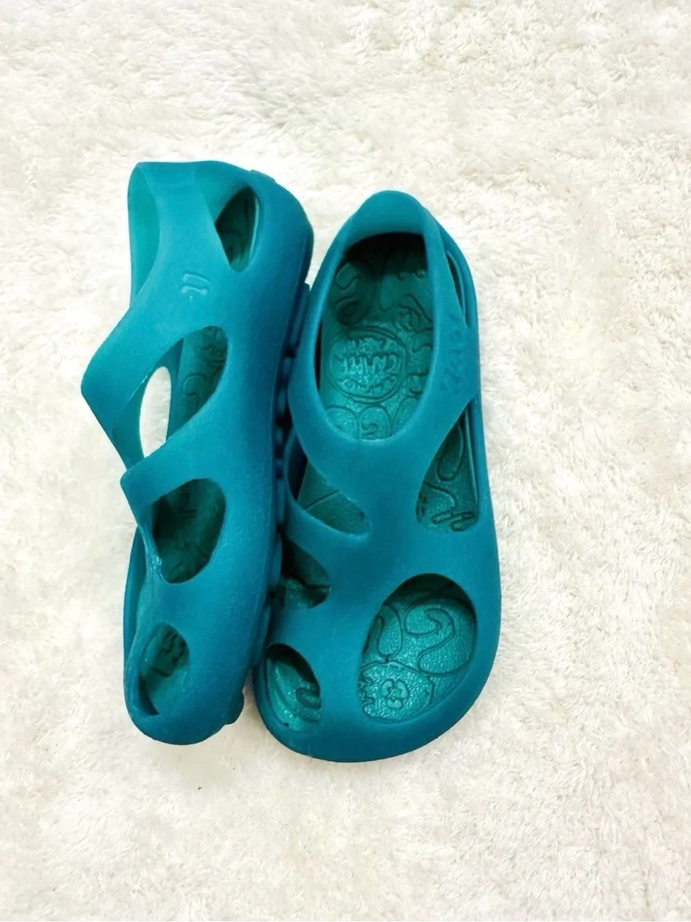 CAMPER GIRL Water Shoes Very Cute Sandal Size 10 Excellent Condition